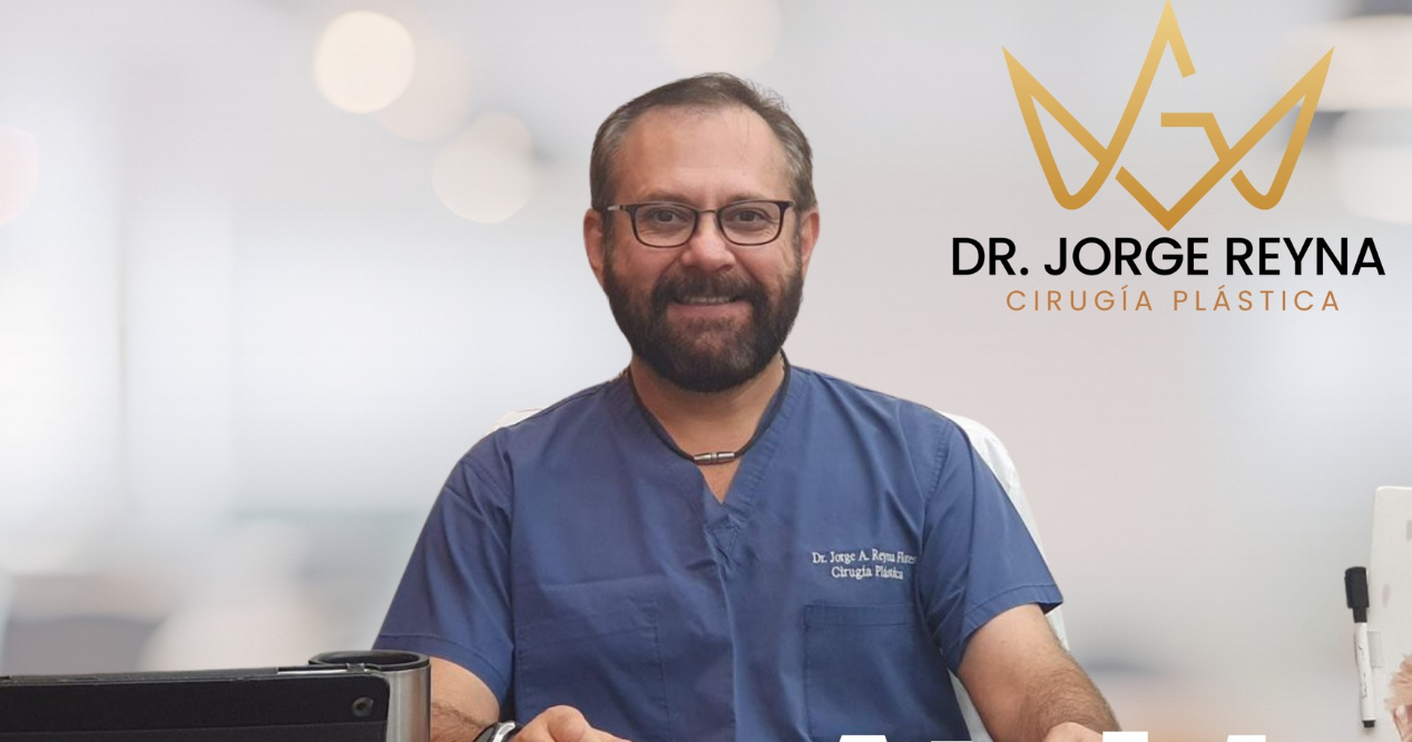 Dr. Jorge Reyna en su consultorio